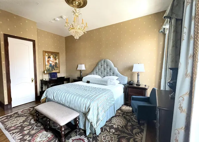 Pa Smith Hotel
